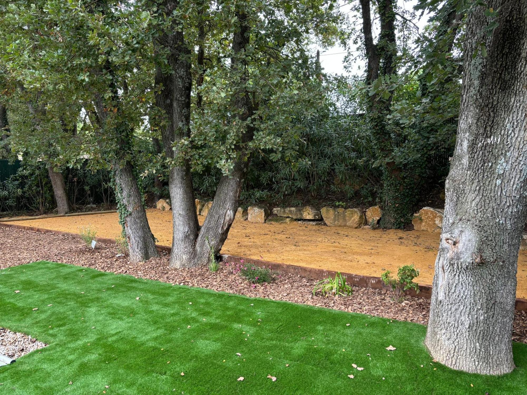 Les Jardins Du Castelas - Piscines, Jardins Et Spas Privatifs Uchaux ภายนอก รูปภาพ
