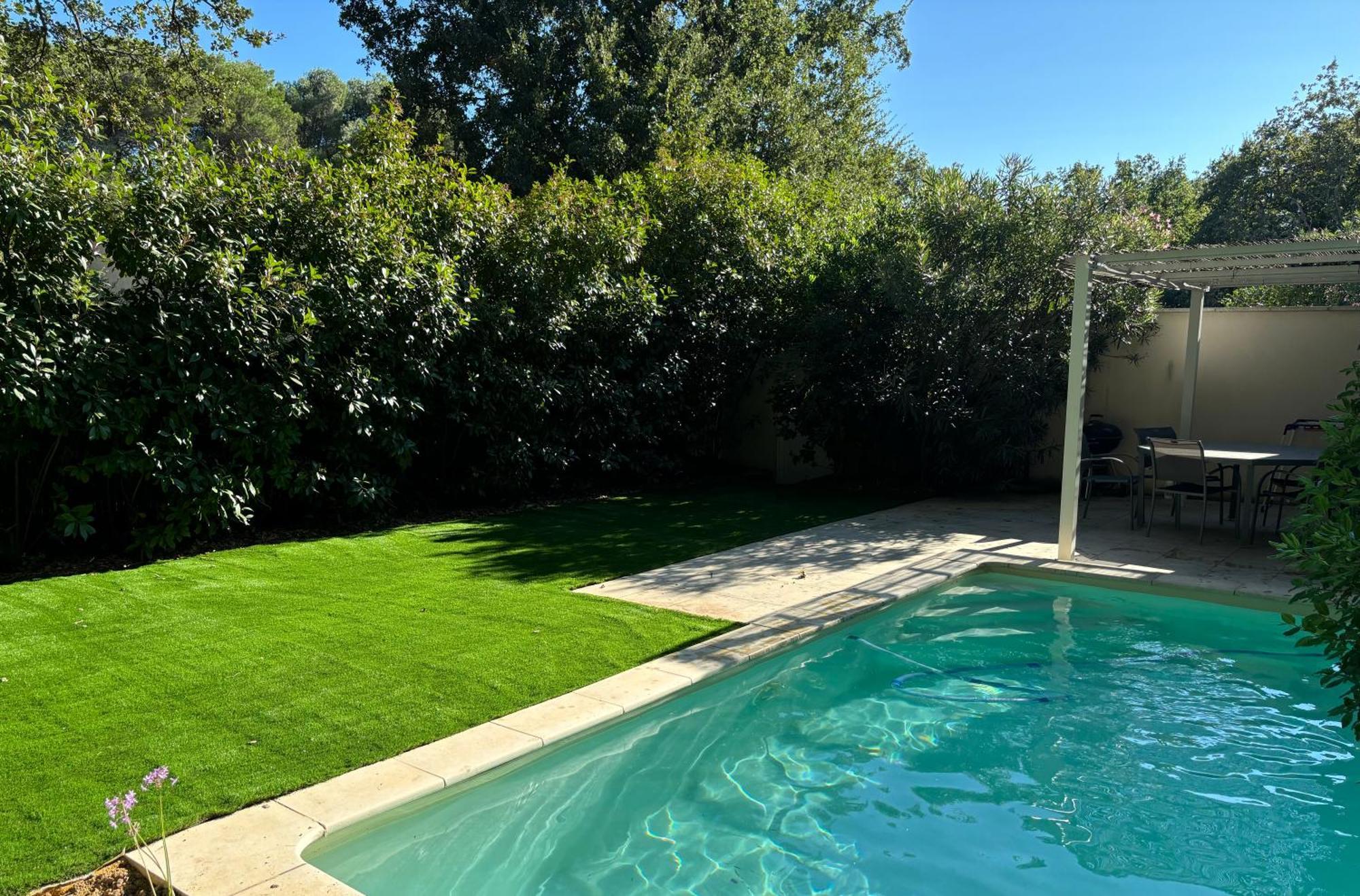 Les Jardins Du Castelas - Piscines, Jardins Et Spas Privatifs Uchaux ภายนอก รูปภาพ