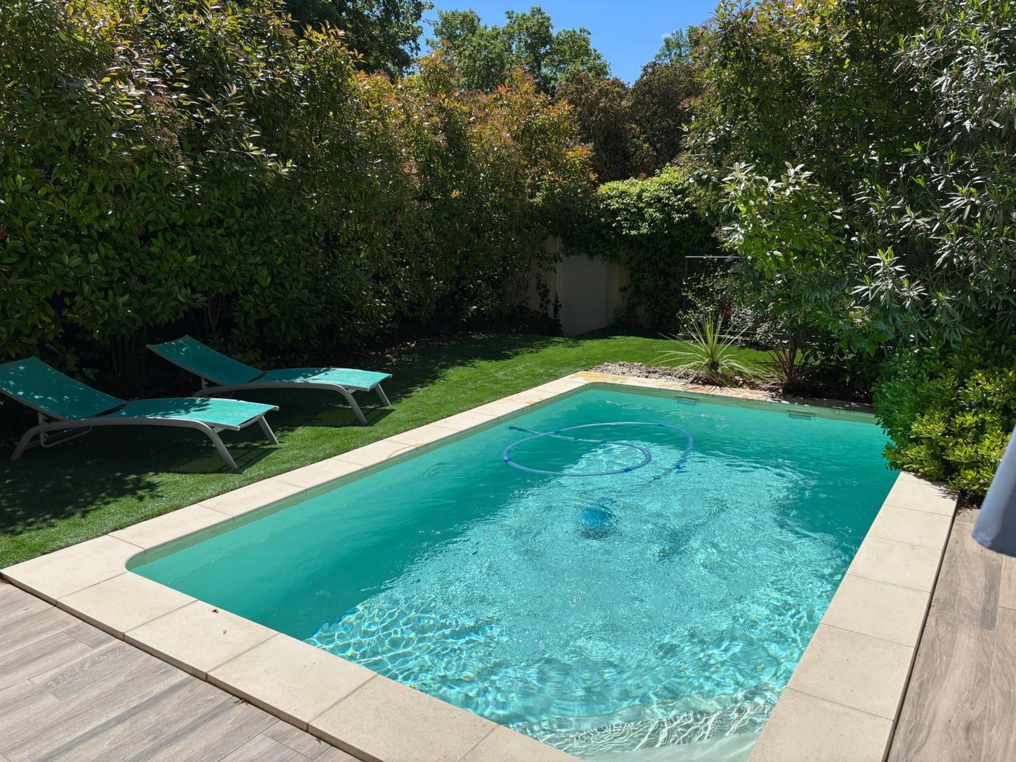 Les Jardins Du Castelas - Piscines, Jardins Et Spas Privatifs Uchaux ภายนอก รูปภาพ