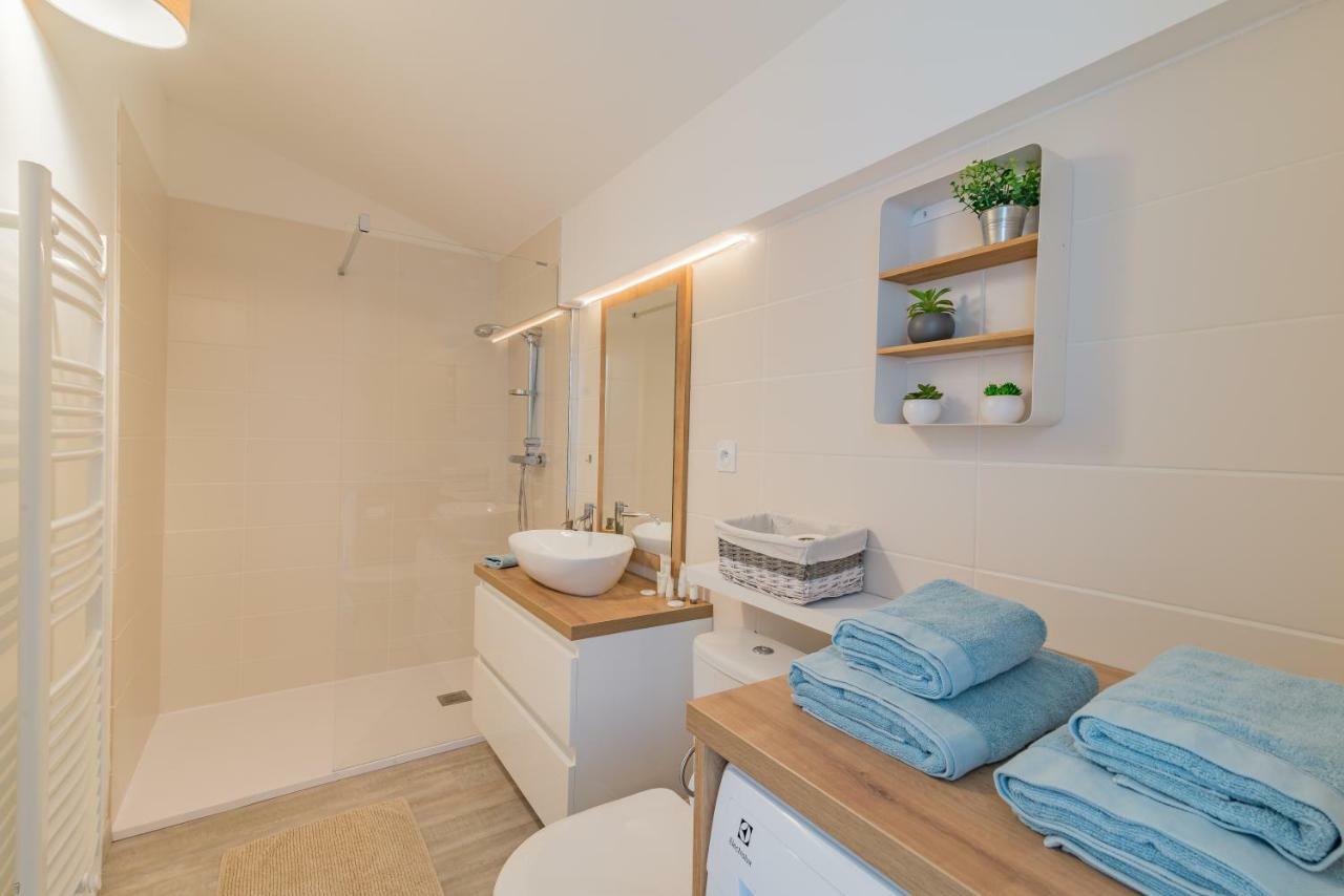 Les Jardins Du Castelas - Piscines, Jardins Et Spas Privatifs Uchaux ภายนอก รูปภาพ